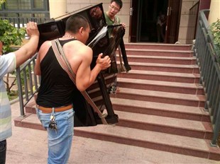 青島搬家時選擇有口碑還是價格低的